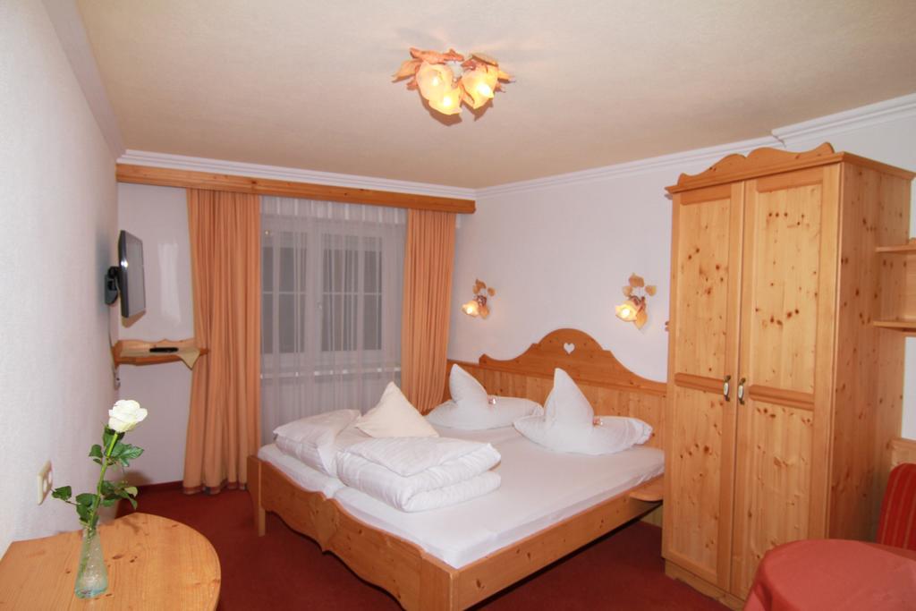 Hotel Mutmanoer Ischgl Exterior foto
